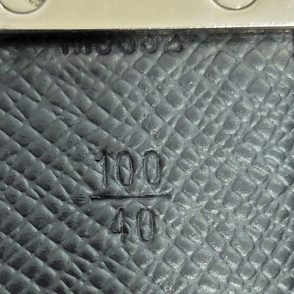 Louis Vuitton Reversible Belt - Picture 6 of 6